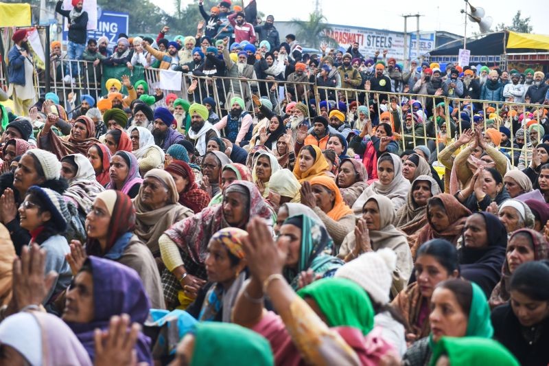 New Delhi: Farmers during their protest against the new farm laws, at Singhu border in New Delhi, Sunday, Jan. 03, 2021. (PTI Photo/Atul Yadav)